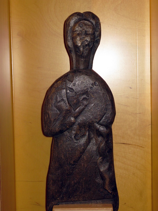 Wooden_Sirona_in_Pforzheim_celtic.jpg