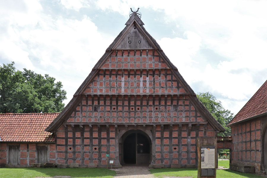 Museumsdorf-Cloppenburg-Hof-Wehlburg.jpg